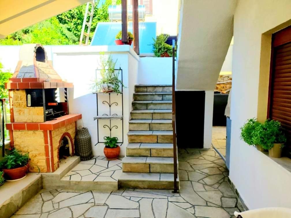 Gianni'S Apartment 1 By The Sea Амолиани Экстерьер фото