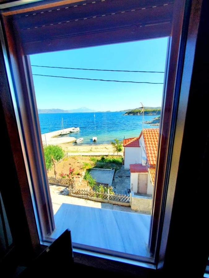 Gianni'S Apartment 1 By The Sea Амолиани Экстерьер фото