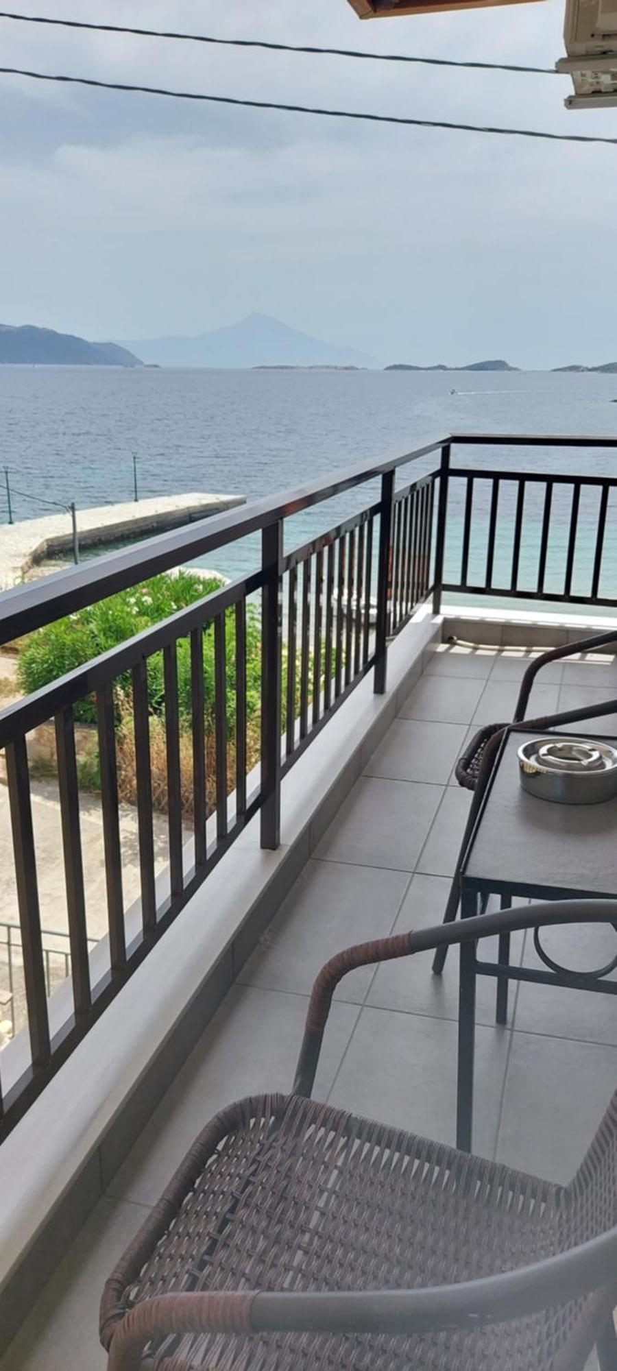Gianni'S Apartment 1 By The Sea Амолиани Экстерьер фото